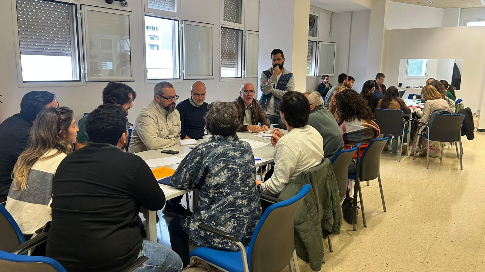 Participantes del proyecto IMPLACOST en el taller